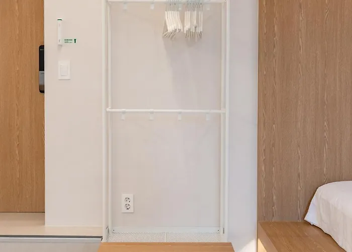 Hostal The Arch Seoul -30 Sec To Metro,1 Min To Gwangjang Market