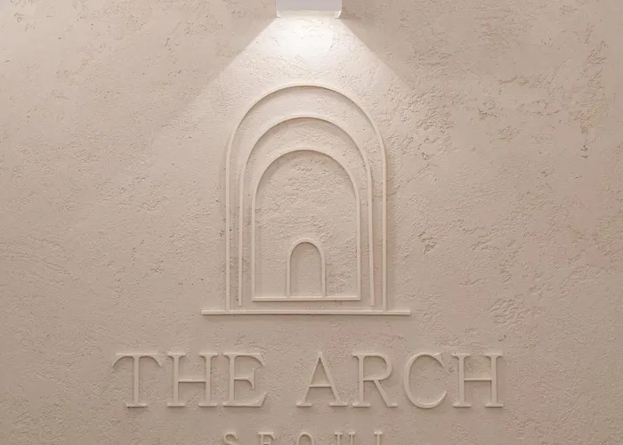 The Arch Seoul -30 Sec To Metro,1 Min To Gwangjang Market *