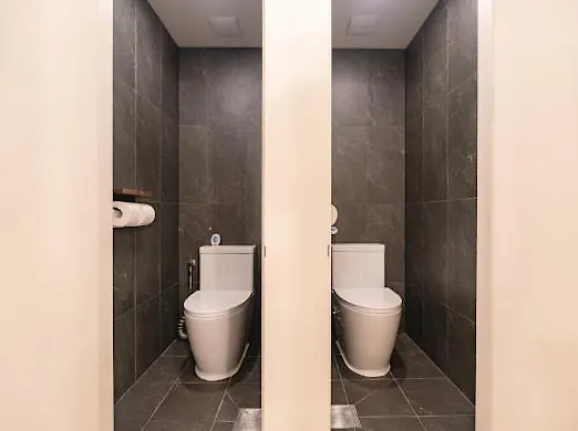 Hostal The Arch Seoul -30 Sec To Metro,1 Min To Gwangjang Market
